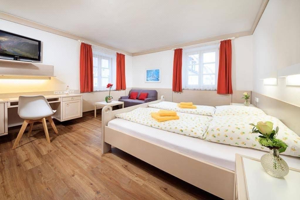 Hotel Und Gasthof Zur Laute ミンデルハイム エクステリア 写真